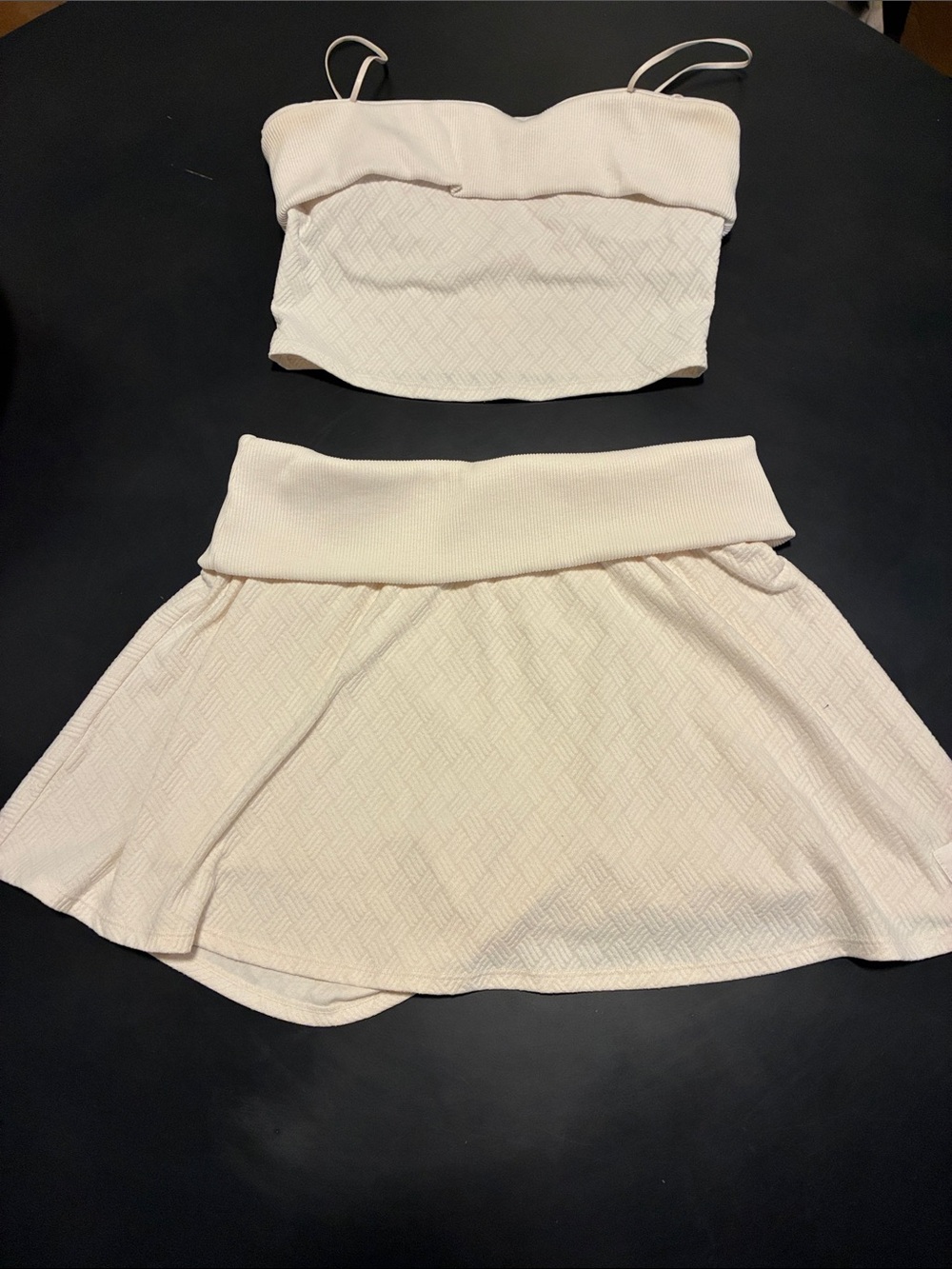 ALO Yoga ivory Textured Fold-Over set